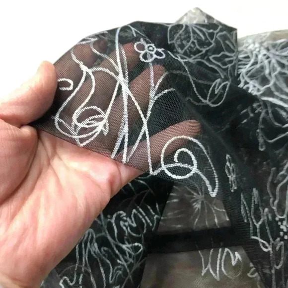 Wrap Scarf Sheer Floral Black & Silver - Picture 6 of 15